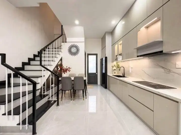Дом 2 этажа: 3 спальни 3wc 50m2