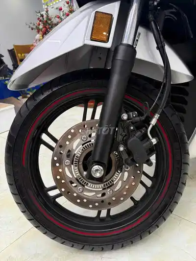 Honda SH 350i 2022 серебристый Bosche Тайланд 8048 км