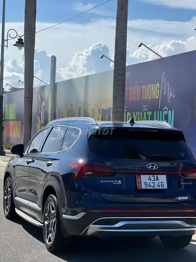 Hyundai Santafe 2021 2.2D Premium Синий 90000 км