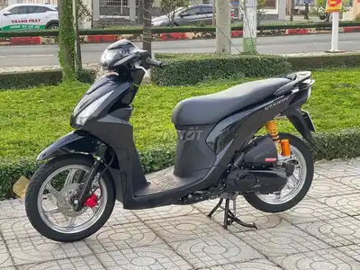 Черный Honda Vision