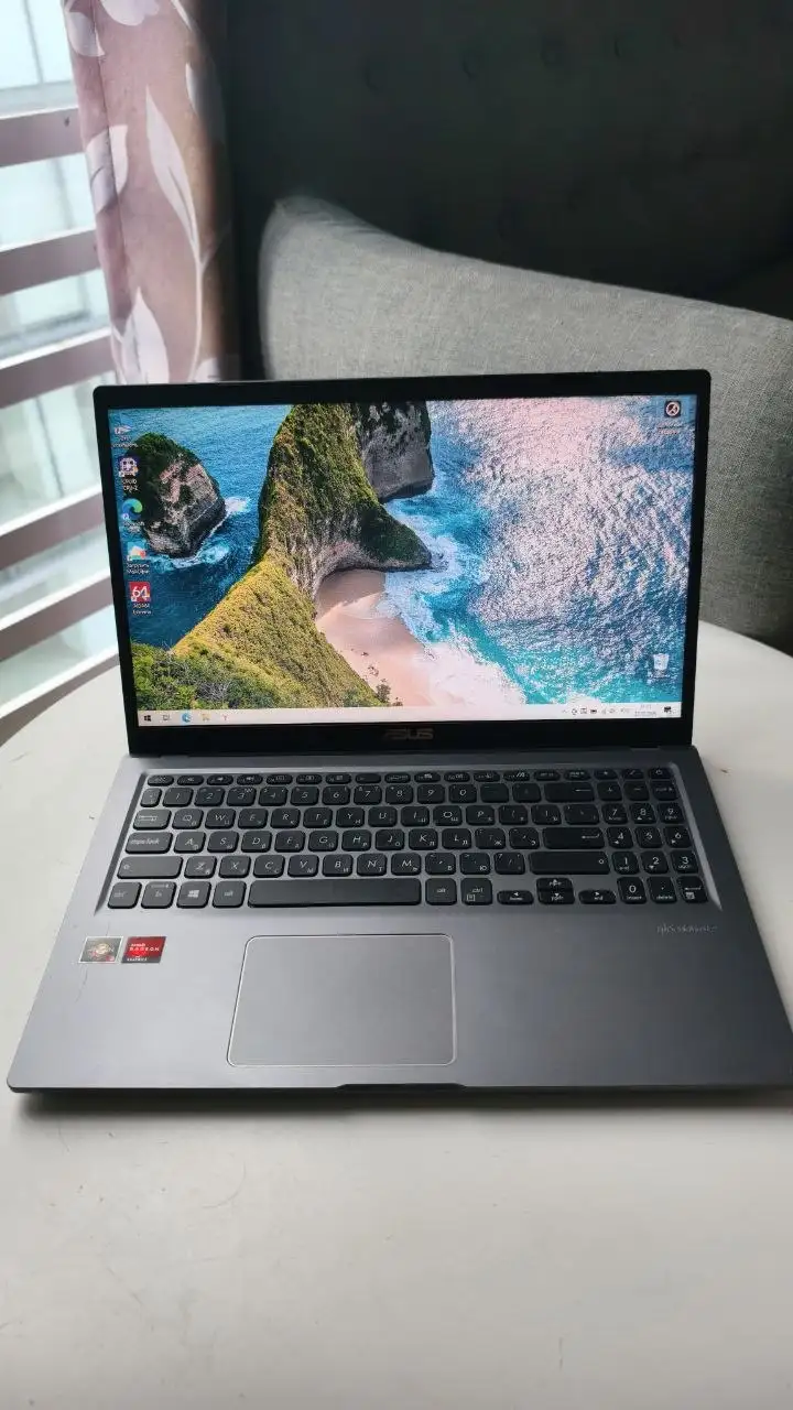 Ноутбук ASUS