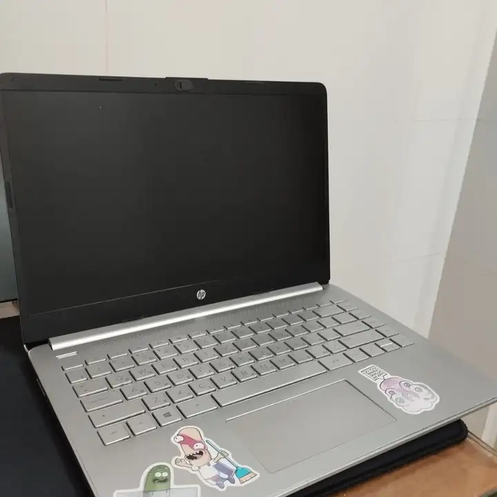 Ноутбук HP 14s-fq0035ur Ryzen 3 4300U 16 ГБ