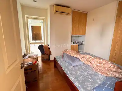 3-комнатная квартира, центр Бадинь, 125м²