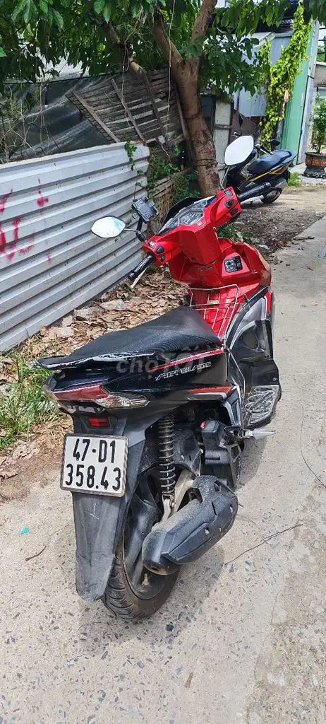 Honda Air Blade 2017, красно-черный