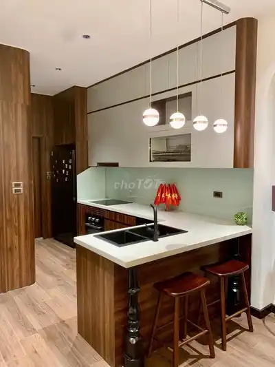Таунхаус в Vin 2, 5 этажей, с лифтом, полностью с мебелью