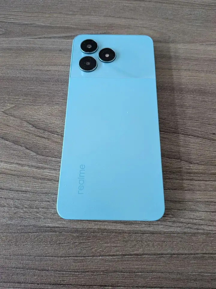 Телефоны Realme C51, Google Pixel