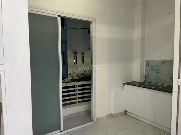 Апартаменты 42 м², 1 спальня, балкон, большие окна, просторная площадь
