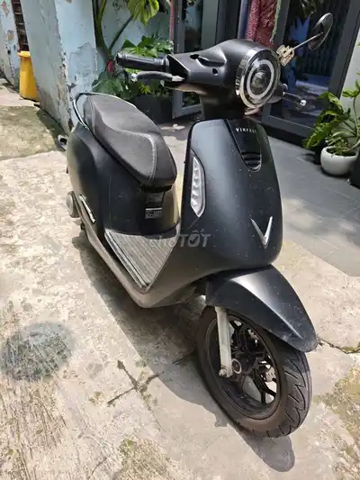 VinFast Evo 200 2022, черный, 43 000 км