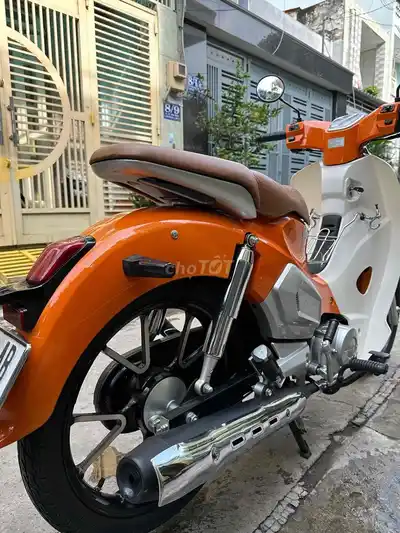Cup Việt Thái 50cc 2026 оранжево-белый 2518 км, номер Хошимина
