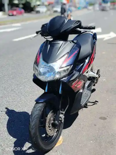 Honda Air Blade 2008 черно-красный, красивый номер