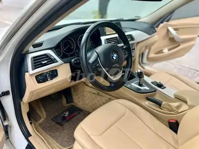BMW 320i 2016 белый, автомат, 139000 км