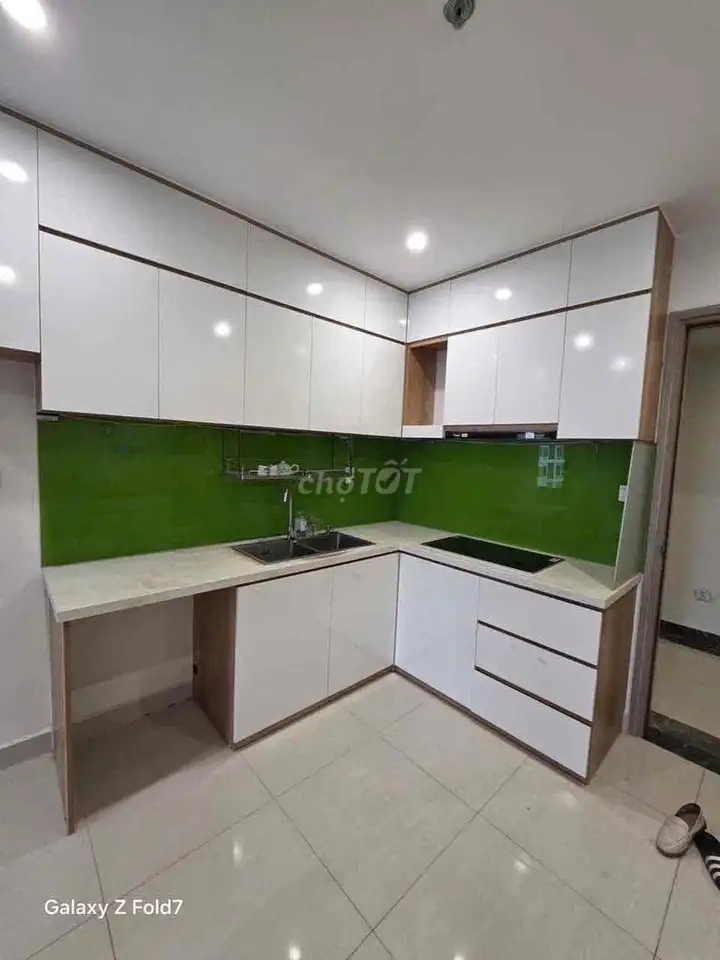 Аренда 2-комн. квартиры с базовой мебелью, красивый вид, Vinhomes Grand Park Q9