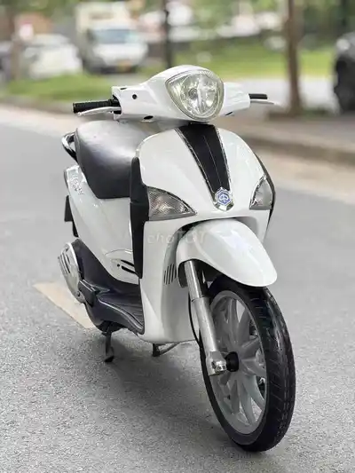 Piaggio Liberty 3vie белый
