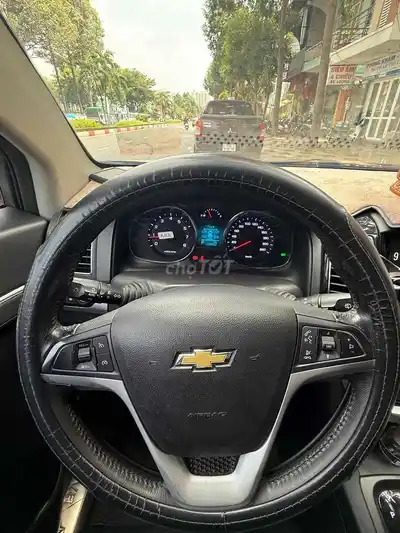 Chevrolet Captiva 2016 7 мест красный 140.000 км