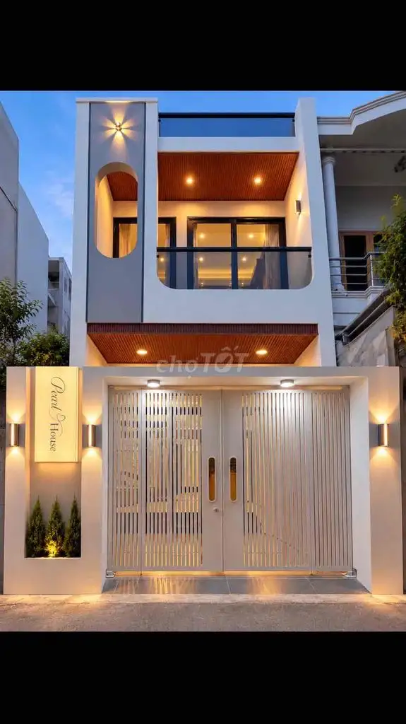 Дом Pearl House у здания PH – с мебелью и документами