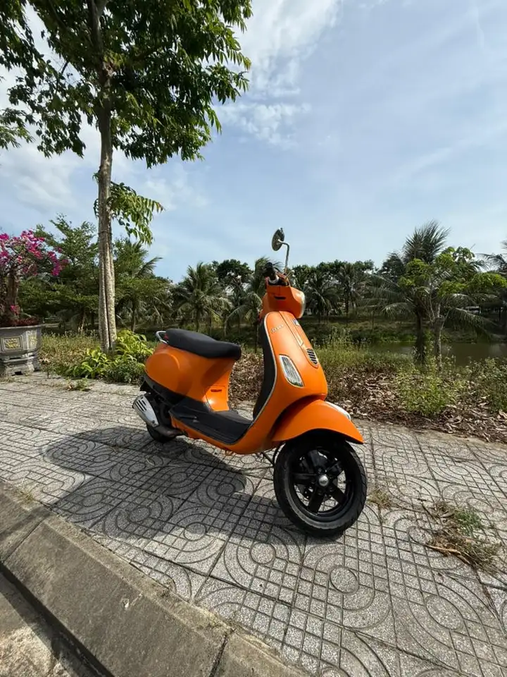 Продам скутер Vespa 2014