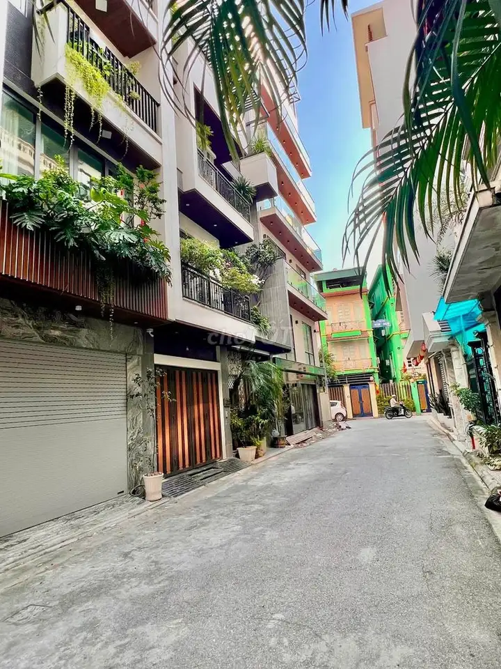 Bán nhà 6 tầng thang máy Nguyễn Văn Cừ, Bồ Đề, full nội thất