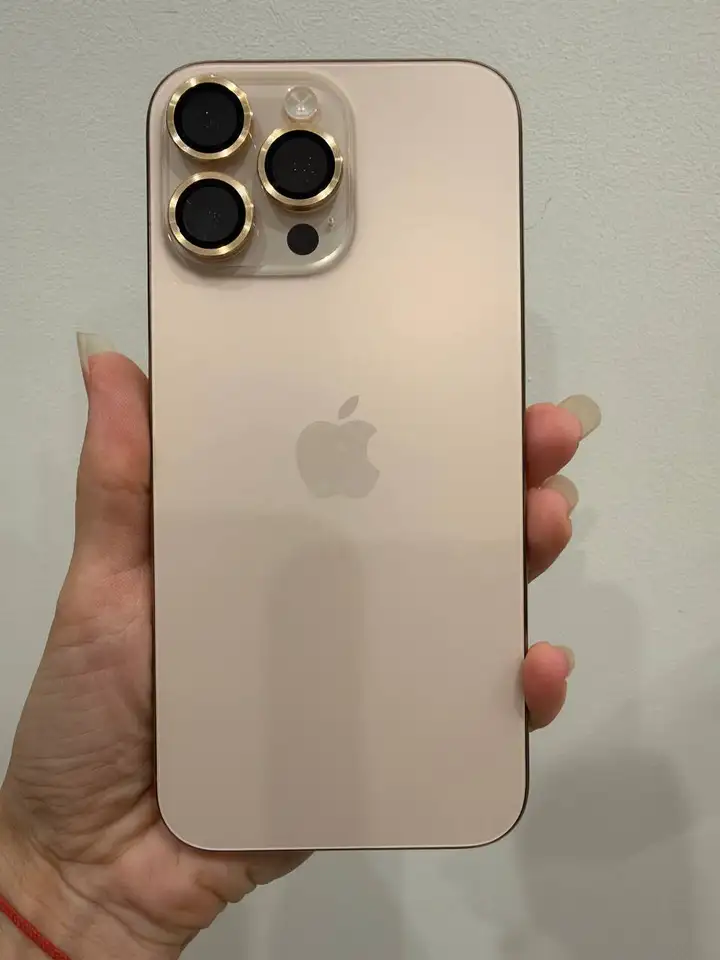 iPhone 16 Pro Max 1 ТБ Desert Titanium