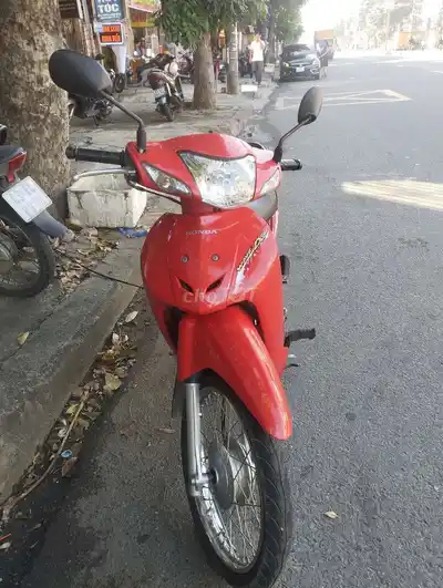 Honda Wave Alpha 2009 красного цвета