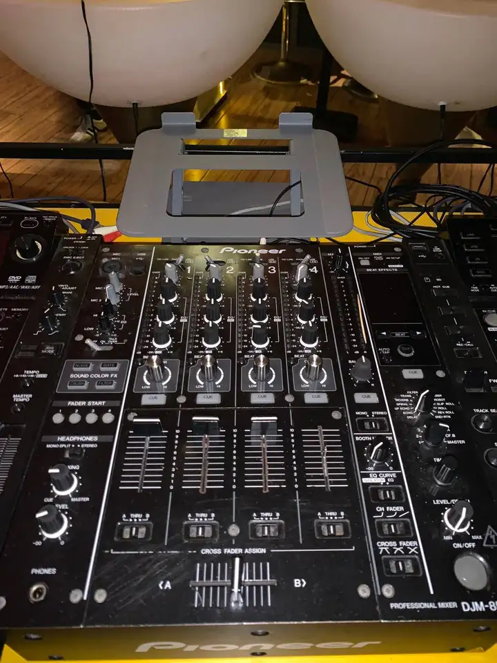 DJ-комплект Pioneer CDJ-2000 ×2 + DJM-800