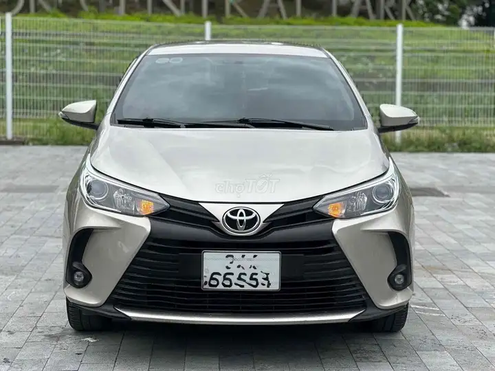 Toyota Vios 2022 CVT песочный