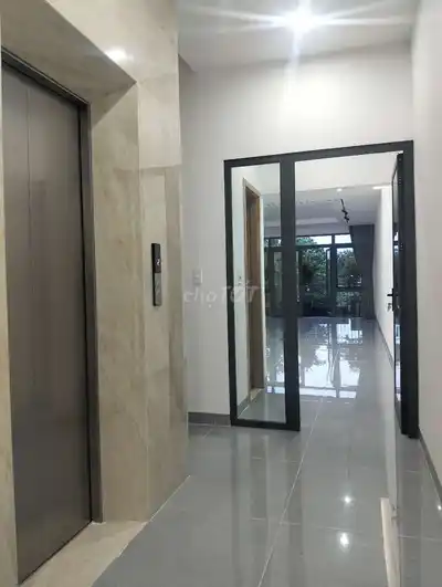 НОВЫЙ ЧАСТНЫЙ ДОМ В АРЕНДУ В ХОА СУАНЕ