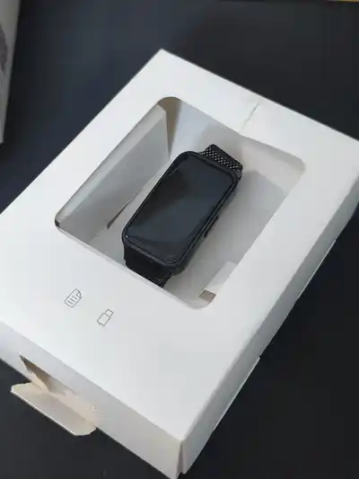 Фитнес-браслет Huawei Band 8