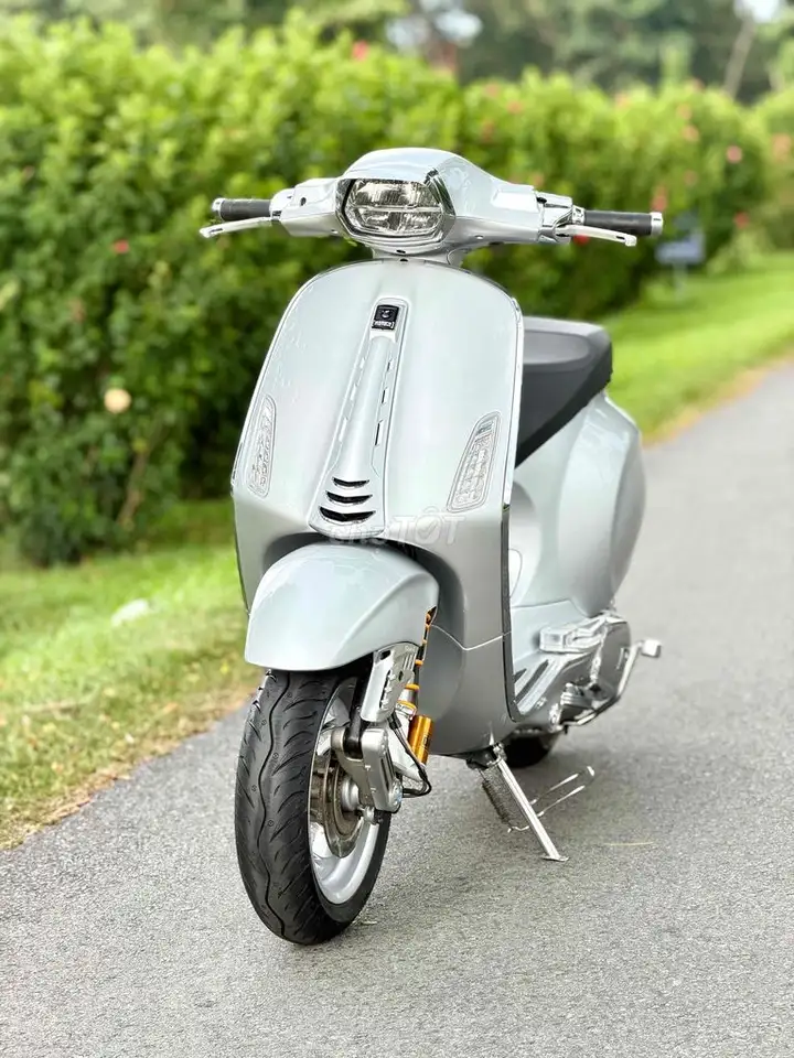 Piaggio Sprint 125 ABS 2023 Серебристый 11000 км Тюнинг