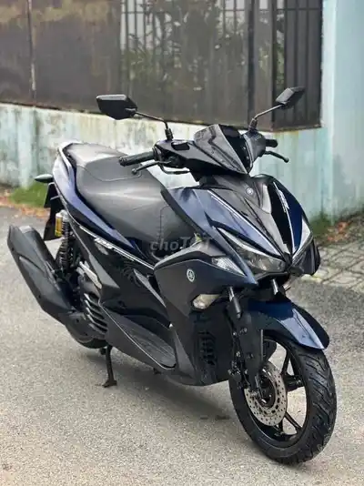 Yamaha NVX черно-синяя, красивый мопед, родной мотор в отличном состоянии