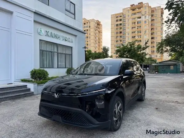 VinFast Limo Green AT 2025 - 590 млн