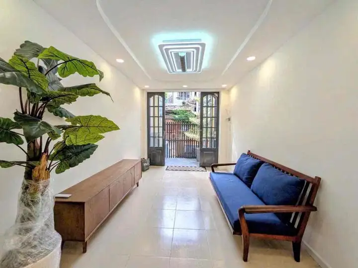 Дом 4 этажа, 100 м², Фу Нюань, оживленный район