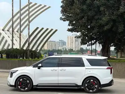 KIA Carnival 2025 2.2D Signature, 40 тыс. км