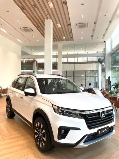 Honda BRV L, LĂN BÁNH TPHCM 71x TR, GIAO NGAY