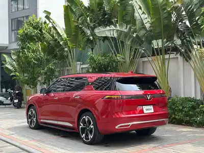 VinFast VF9 Plus 2024 Электро 6 мест 9000 км