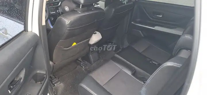 Toyota Veloz Cross Top 2025 Белый 7 мест 41 000 км