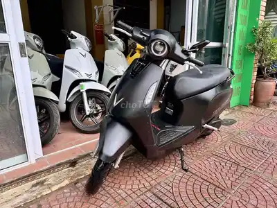 VinFast Evo Гранд черный серый 4000 км