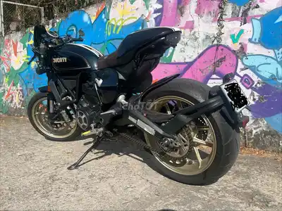 Ducati Scrambler Cafe Racer 2018 — отличный мотоцикл, в хорошем состоянии