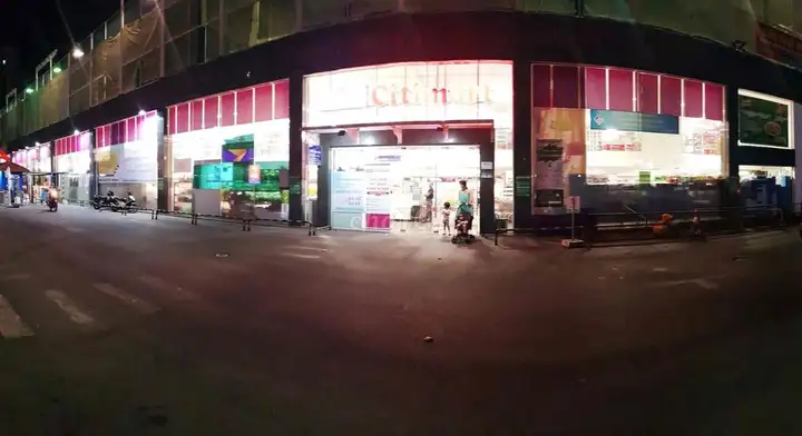 Комната с балконом рядом с Университетом Тон Дык Тханг - свободный график