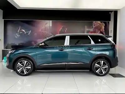 Peugeot 5008 Premium 2026 SUV