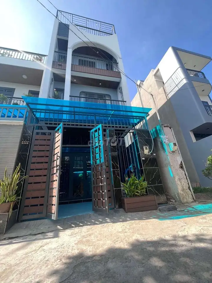 Nhà Nguyễn Duy Trinh Long Trường