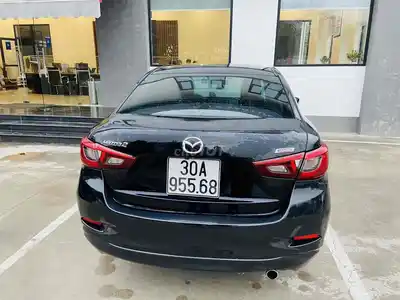 Mazda 2 2018 1.5 AT 80 000 км чёрный