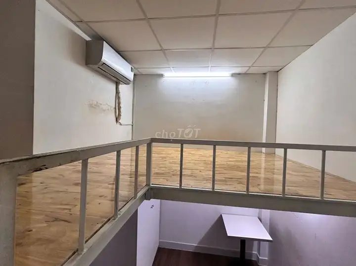 Комната с антресолью, ул. Бинь Лои