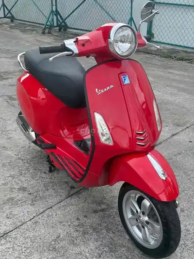 Скутер Piaggio Vespa Primavera Red
