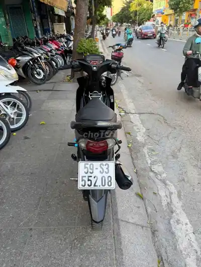 Honda Blade 2022 черно-красный