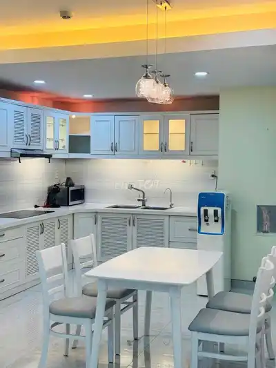 Двухуровневая квартира в New SaiGon, 200 кв.м, 2 входа