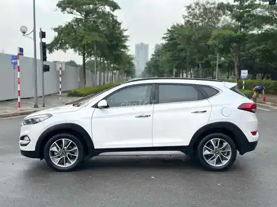 Hyundai Tucson 2018 2.0ATH Белый Бензин 80 тыс. км