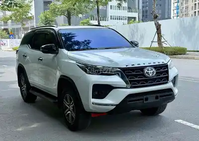 Toyota Fortuner 2022 дизель автомат полный 7 мест супер