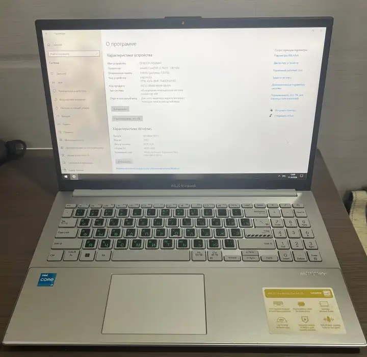 ASUS Vivobook Go