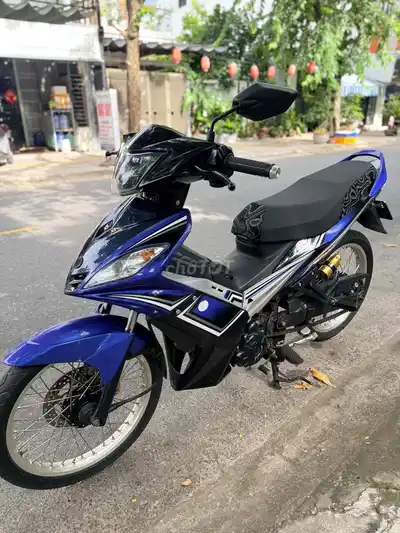 Мотоцикл Yamaha Exciter, сине-серебристый