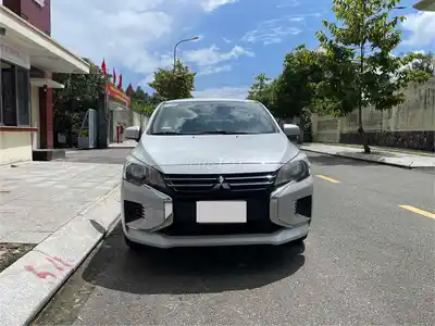 Mitsubishi Attrage 2023 МКПП 70 000 км белый